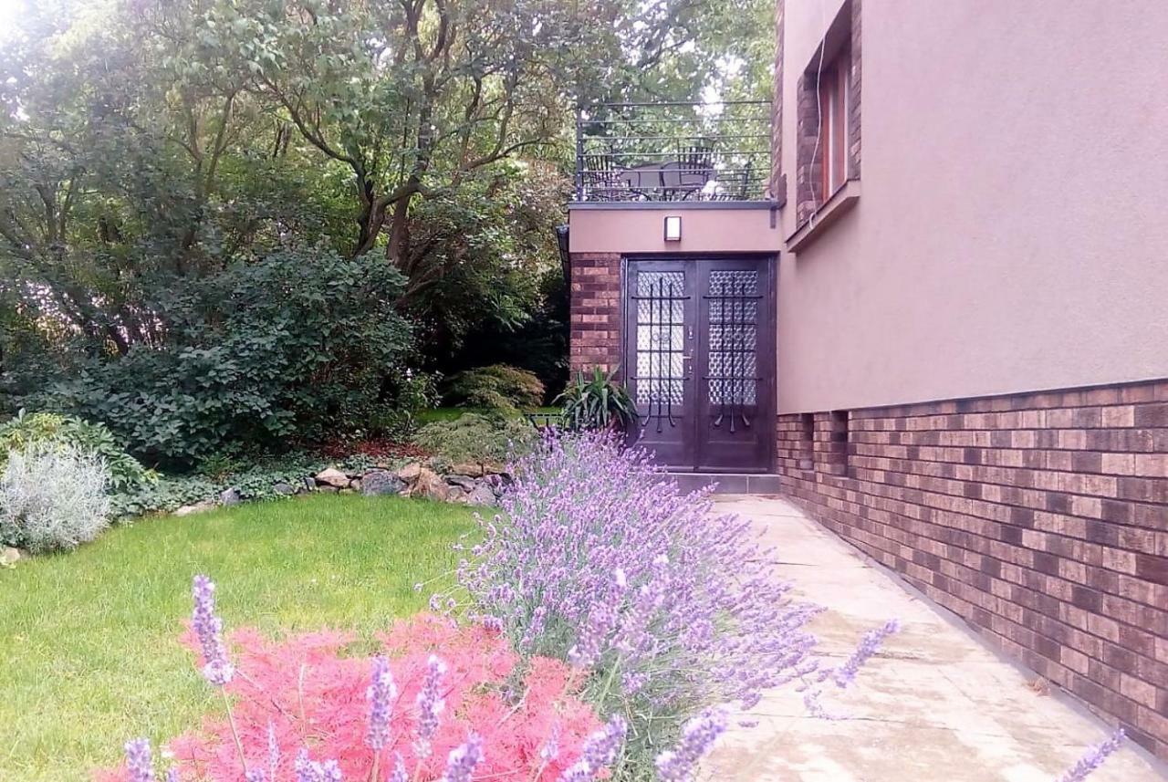 Apartman V Zahrade Praha Troja - Apartment In The Garden Prague Troja Exterior foto